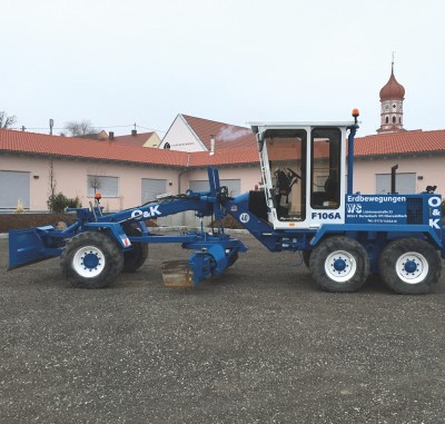 O & K Grader F106A